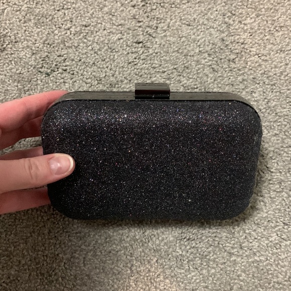 Dazzling Purse - Picture 16 of 16